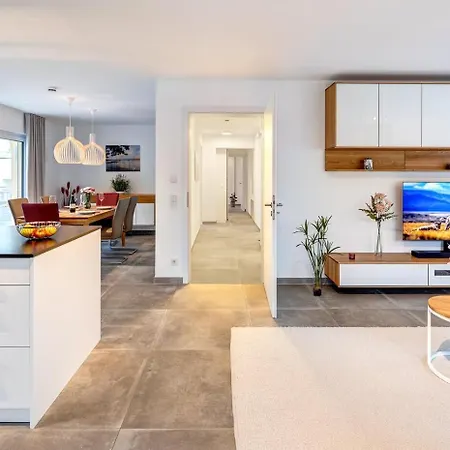 Dachterrassenwohnung In Seenaehe Lejlighed *