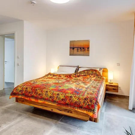 Dachterrassenwohnung In Seenaehe *